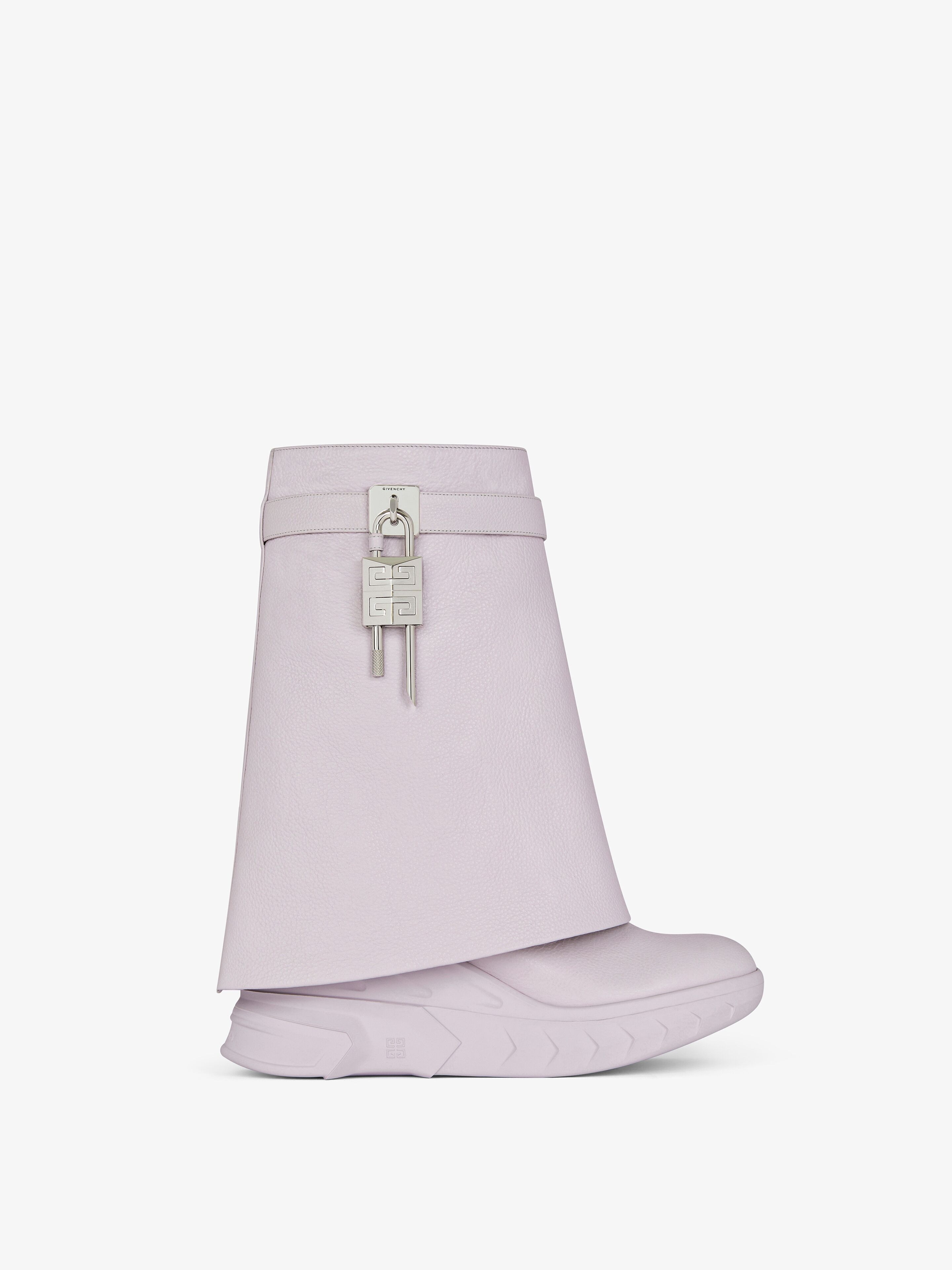 Shark Lock Biker ankle boots in grained leather